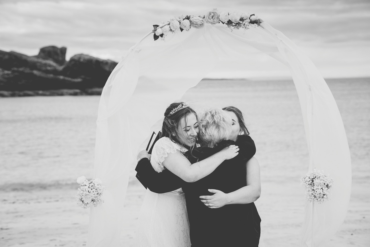 elopement wedding photography scotland clachtoll beach lochinver assynt scottish highlands 0022