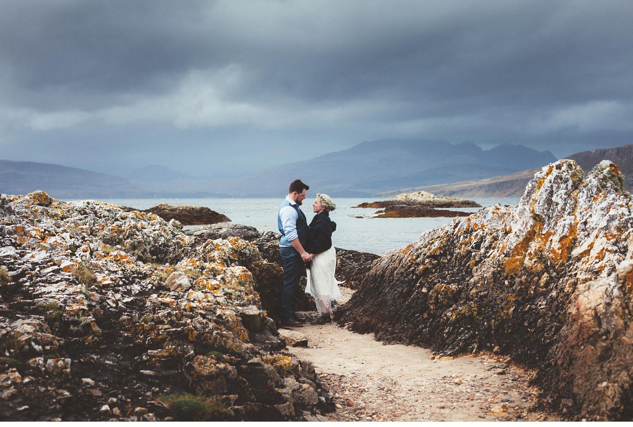wedding photographer isle of skye elopement photography scottish highlands 0085