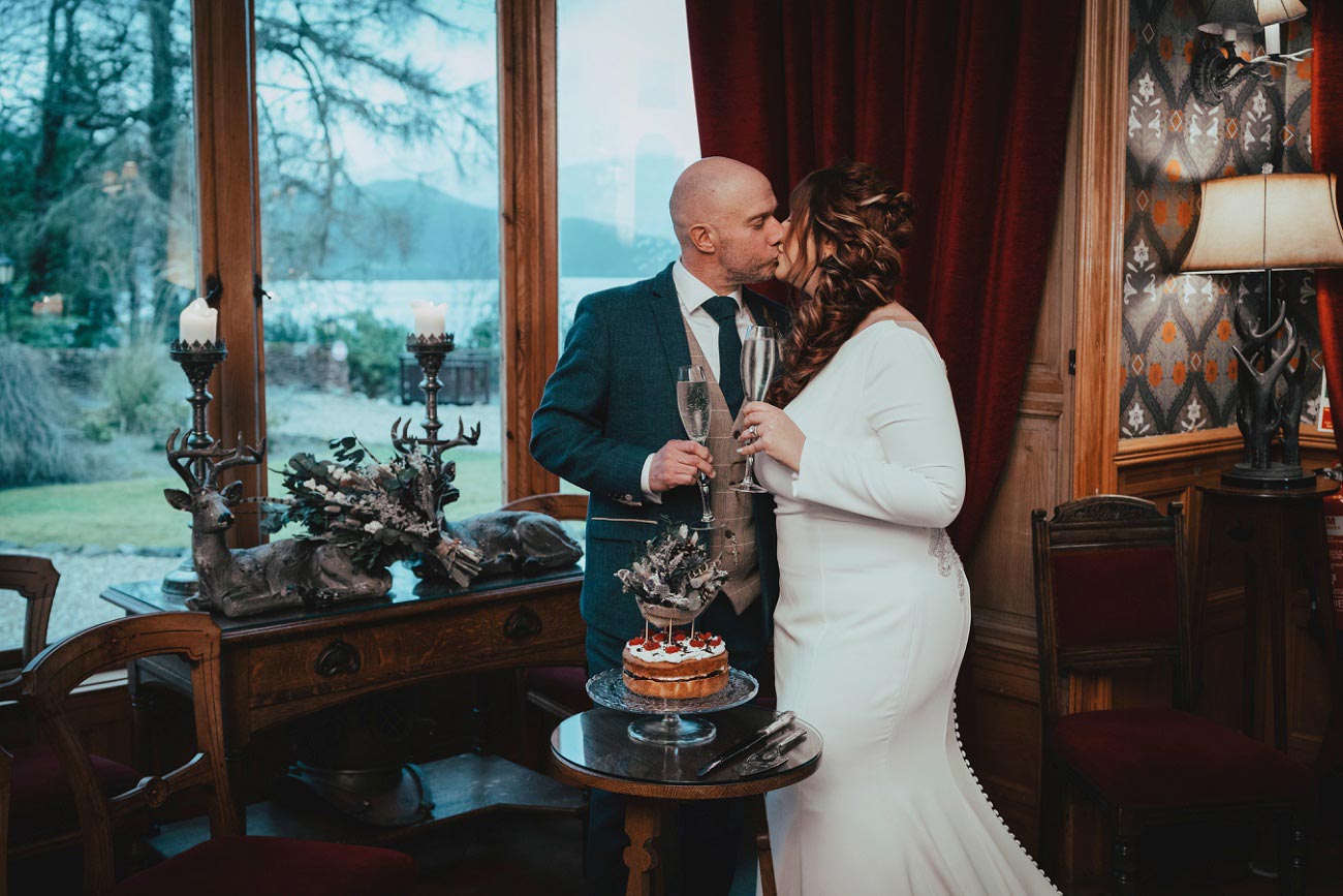 intimate wedding scottish highlands lodge on lochgoil scotland 0066