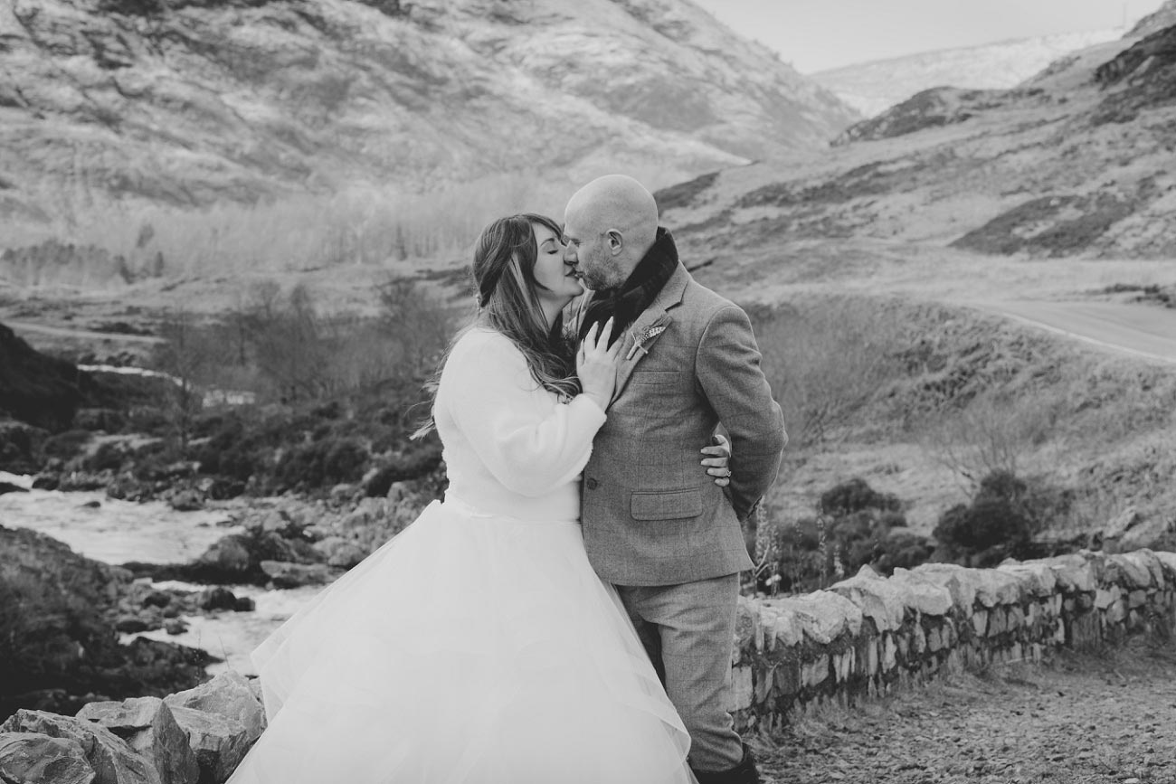 intimate wedding scottish highlands lodge on lochgoil scotland 0105