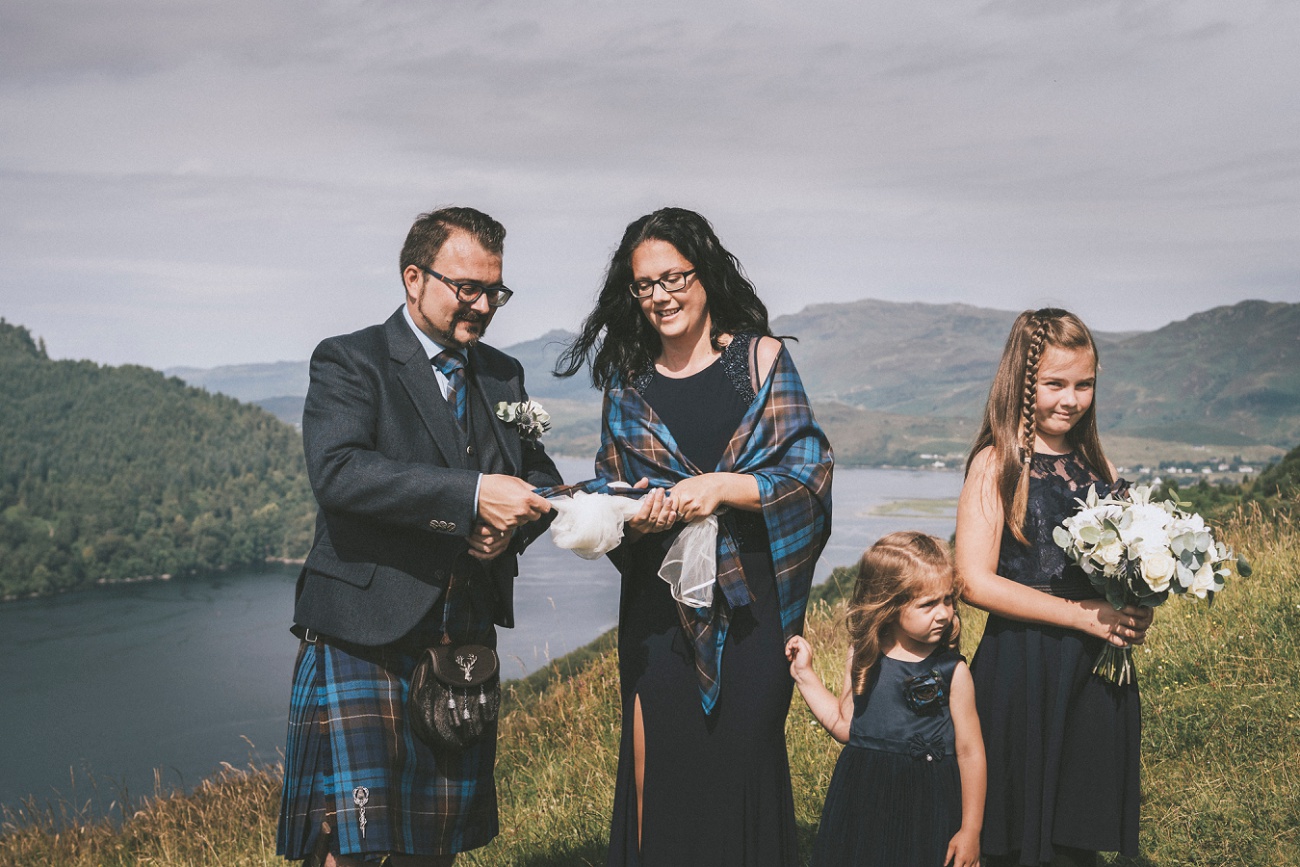 micro wedding highlands of scotland dornie photographer 0018