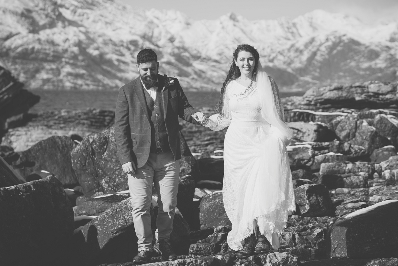intimate elgol beach wedding isle of skye scottish highlands wedding photographer scotland 0046