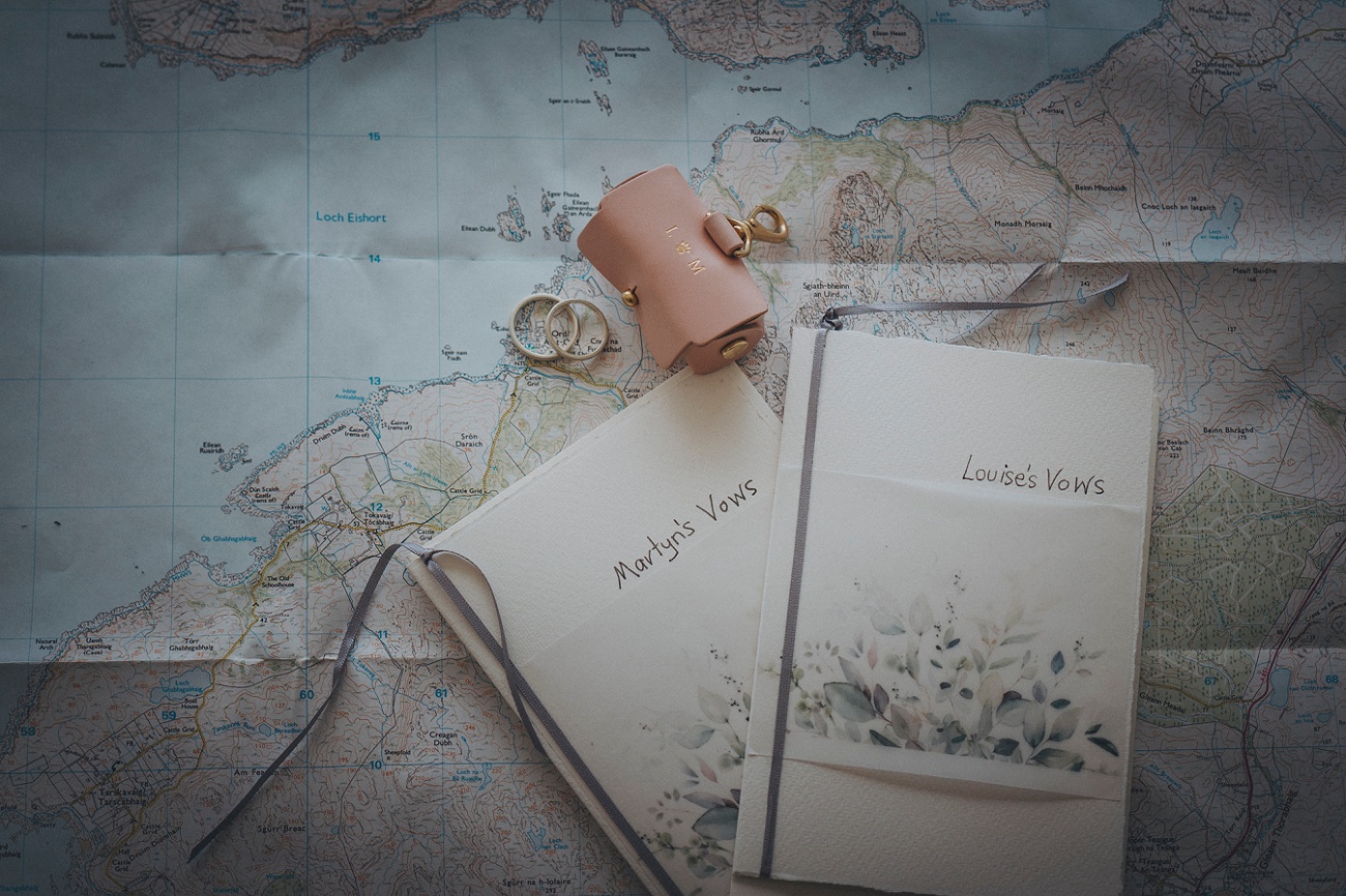 rainy Isle of skye elopement beach wedding 0004