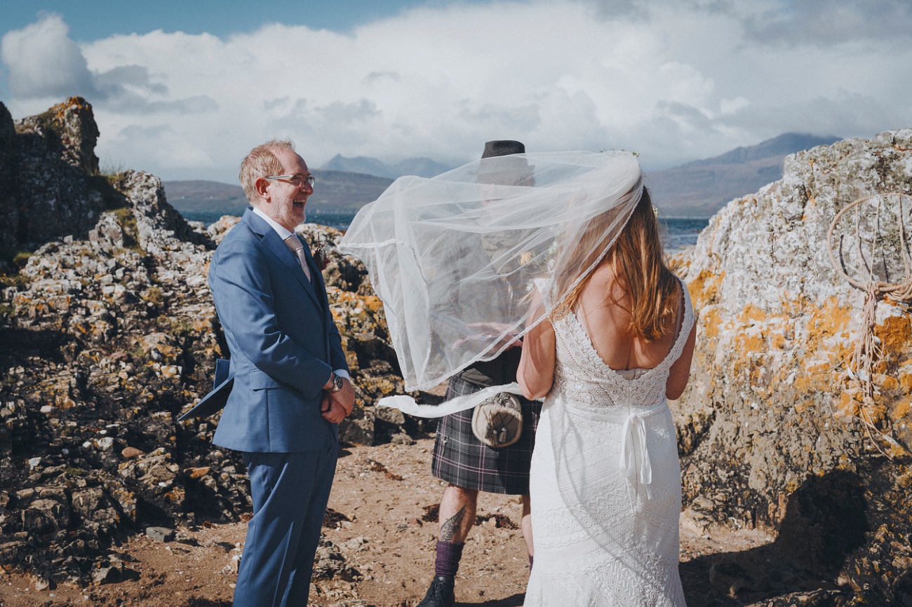 rainy Isle of skye elopement beach wedding 0025