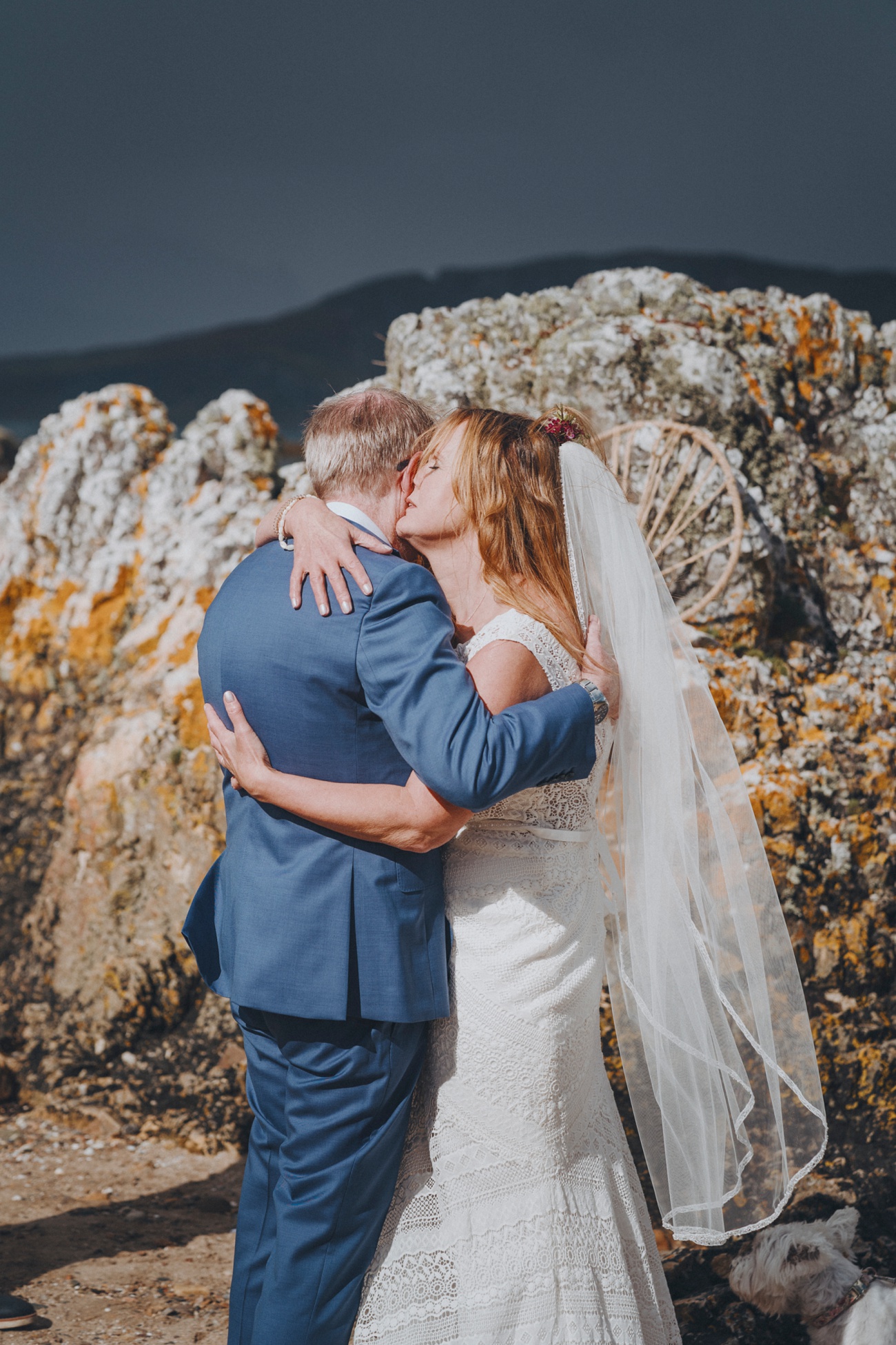 rainy Isle of skye elopement beach wedding 0038