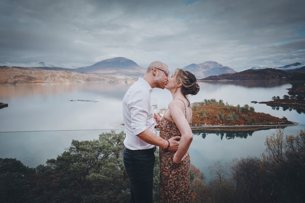creag na h iolaire loddge torridon wedding photography 0028 Creag na h-Iolaire lodge torridon wedding photography 0028
