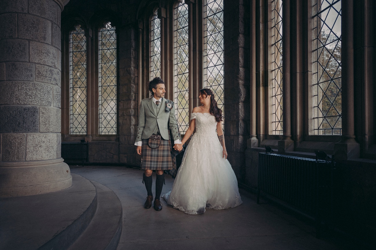 kilchurn castle wedding mc 0001 kilchurn castle wedding mc 0001