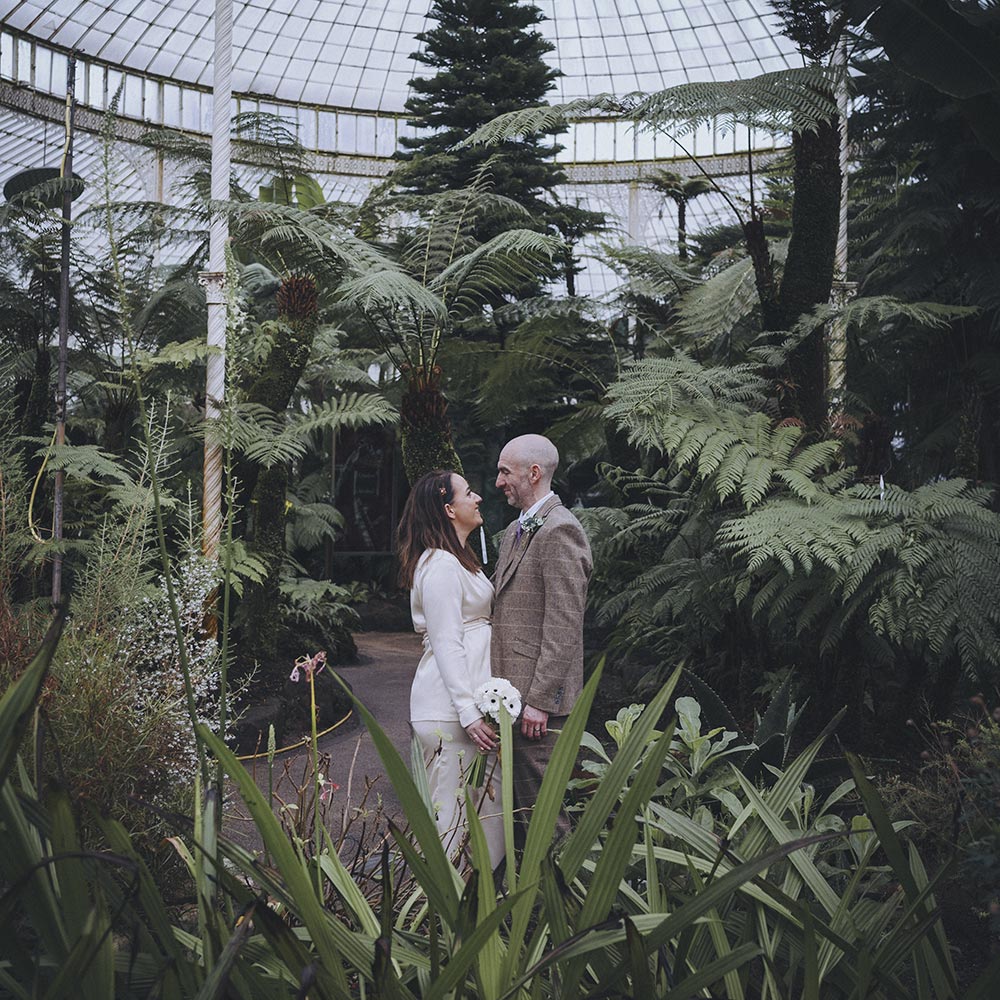 scotland elopement photographer glasgow botanic gardens scotland elopement photographer glasgow botanic gardens