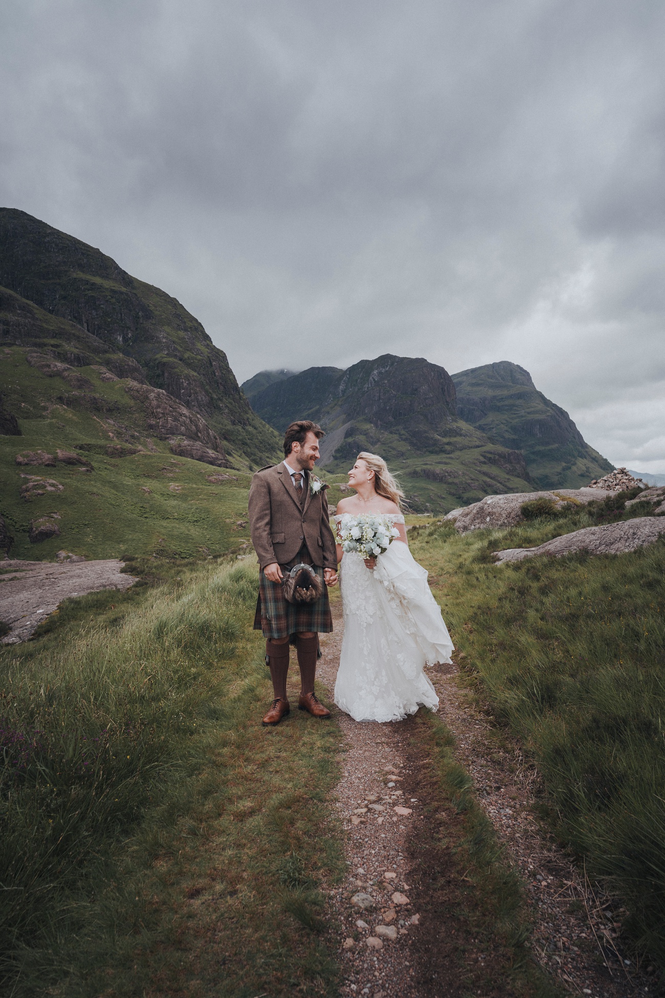 elopement in glencoe photography kk 0040